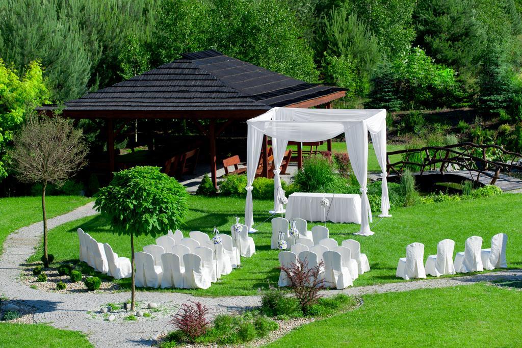 Hotel & Restauracja Okraglak Checiny  Bagian luar foto